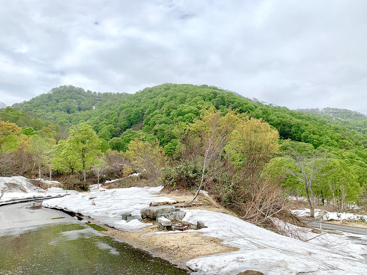 雨飾高原キャンプ場雨飾山